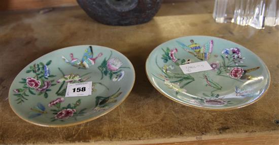 Pair Canton plates(-)